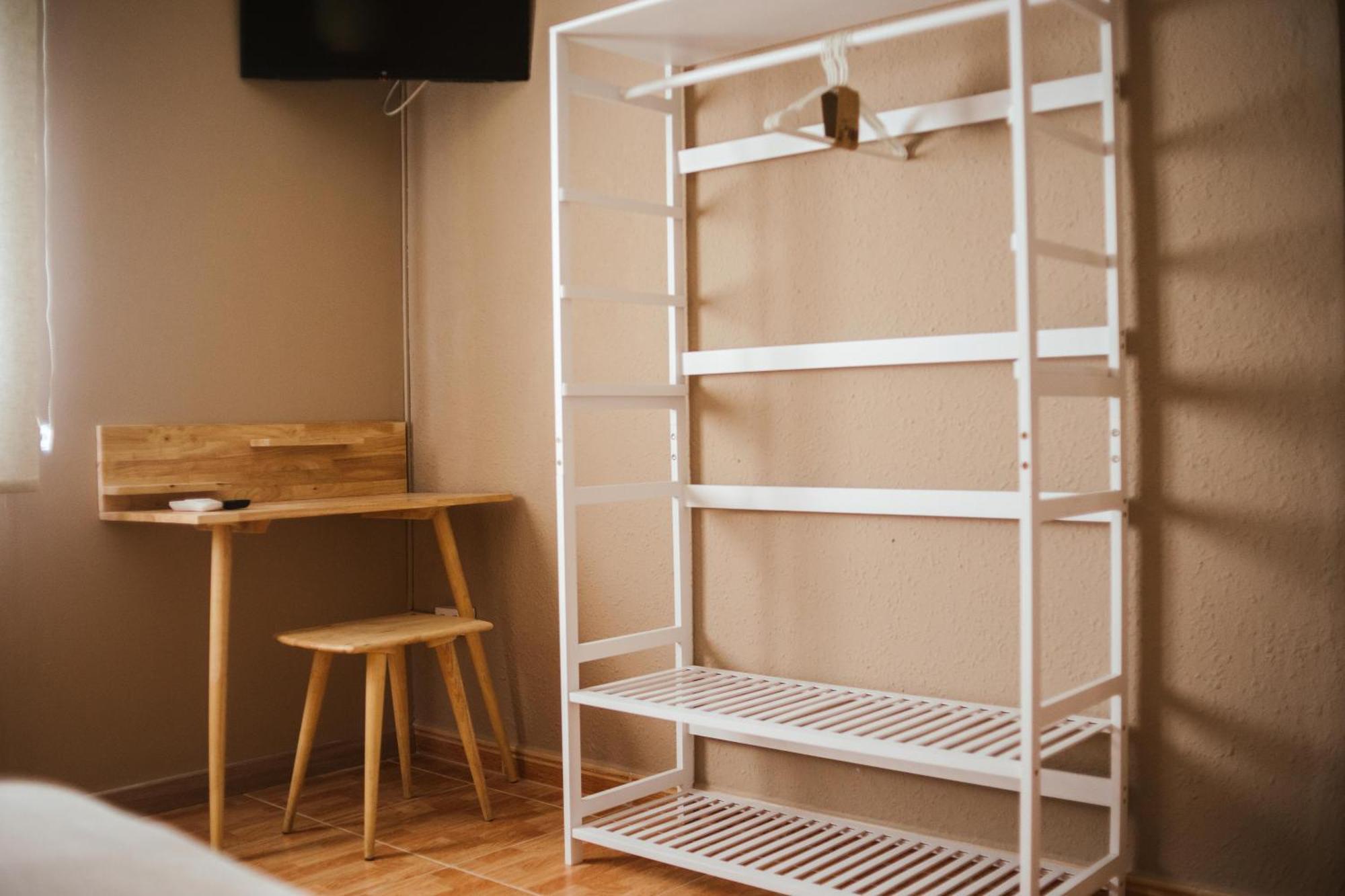 Hostal Entreolivos 巴达霍斯 外观 照片