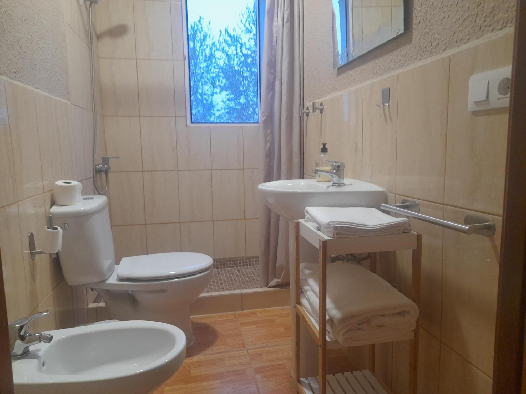 Hostal Entreolivos 巴达霍斯 外观 照片